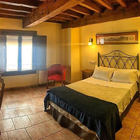 קואנקה Hostal San Pedro מראה חיצוני תמונה