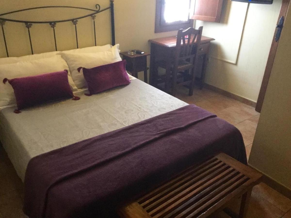 קואנקה Hostal San Pedro מראה חיצוני תמונה
