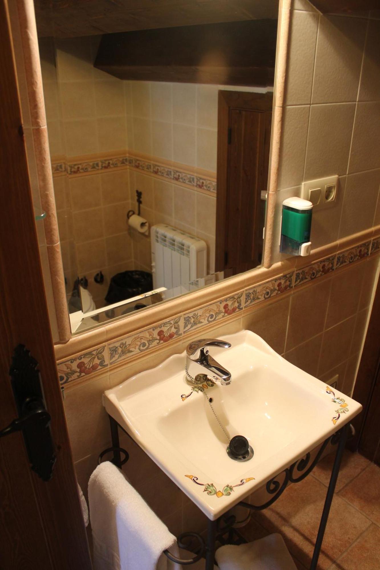 קואנקה Hostal San Pedro מראה חיצוני תמונה