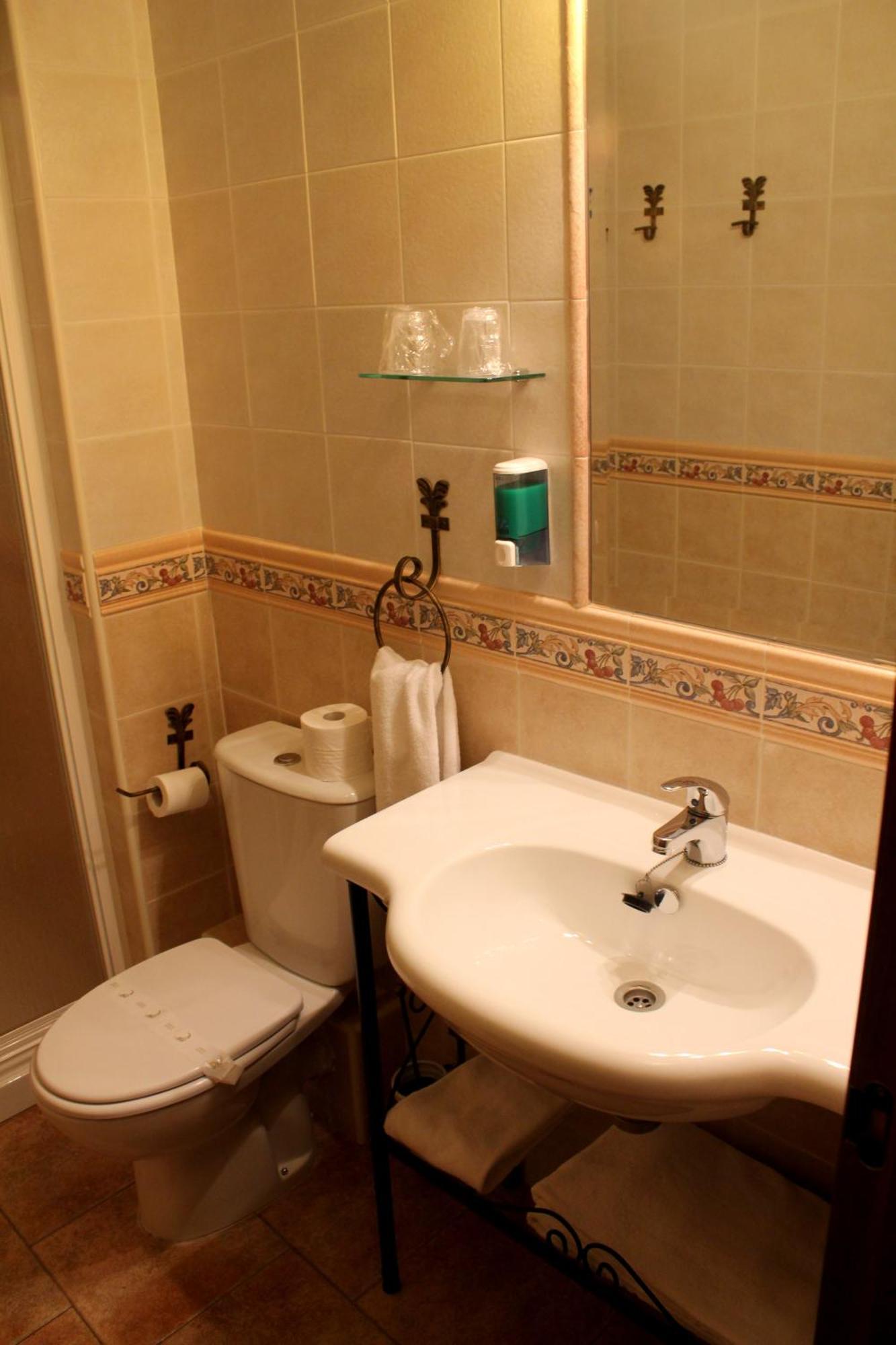 קואנקה Hostal San Pedro מראה חיצוני תמונה