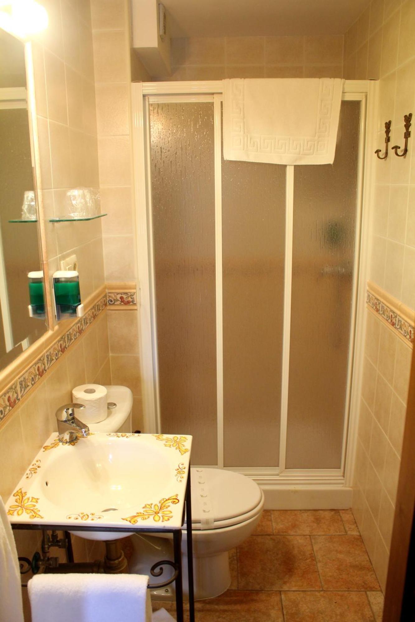קואנקה Hostal San Pedro מראה חיצוני תמונה