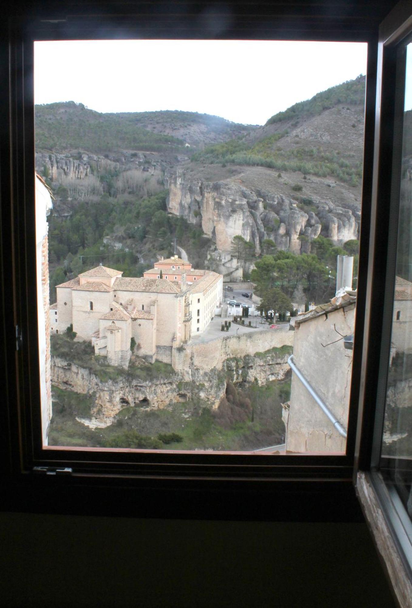 קואנקה Hostal San Pedro מראה חיצוני תמונה