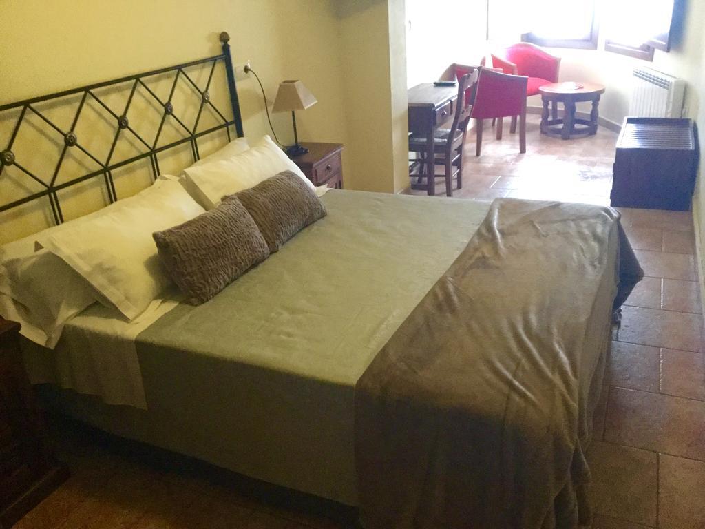 קואנקה Hostal San Pedro מראה חיצוני תמונה
