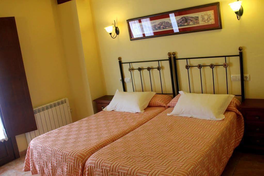 קואנקה Hostal San Pedro מראה חיצוני תמונה